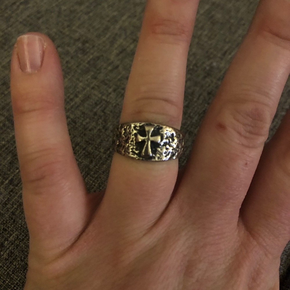 Cross ring